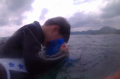 まずは、箱メガネのタイチ君