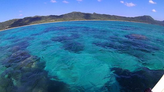 クリアブルーの海が広がる石垣島です