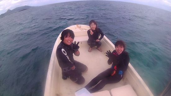 一日コースのK原さんとH津さん、リピーターM村さんです