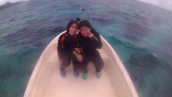 初めてのシュノーケリングのI藤さんご家族です。