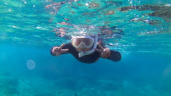 余裕のピースサインのリク君