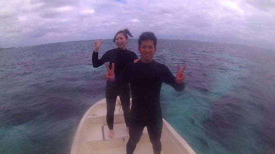 妊婦さんもシュノーケリング、K本さんご夫婦です