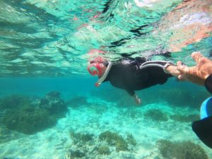 家族水入らずで貸切シュノーケリング！