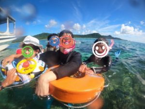 少人数シュノーケリングは基本を押さえてサポート！初シュノーケル、マスクデビューを楽しみました！