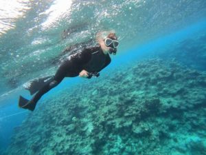 ロングフィン携え、ガツンとスキンダイビング！