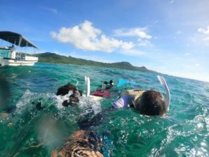 海はきれいがいっぱい！お魚さんわしゃわしゃ楽しんだシュノーケリング