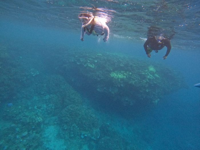 断崖絶壁の地形も