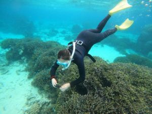 夢はサメと泳ぎたい！お連れ様は55年ブランクの71歳シュノーケリング♪