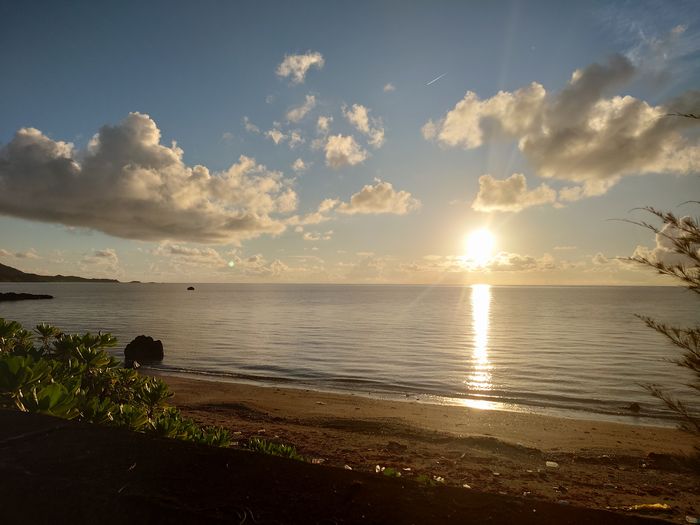 まだまだ夏朝日