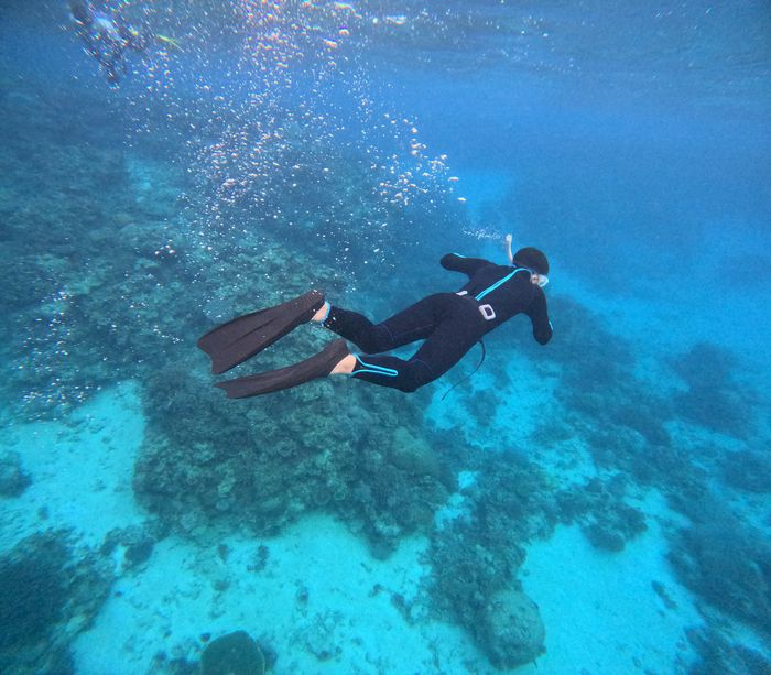 粗削りなフォームながらもパワーで潜る