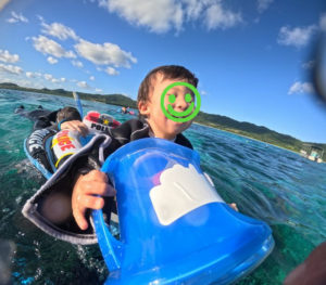 3歳5歳、お父さんはカナヅチ宣言！笑顔いっぱいシュノーケリング！