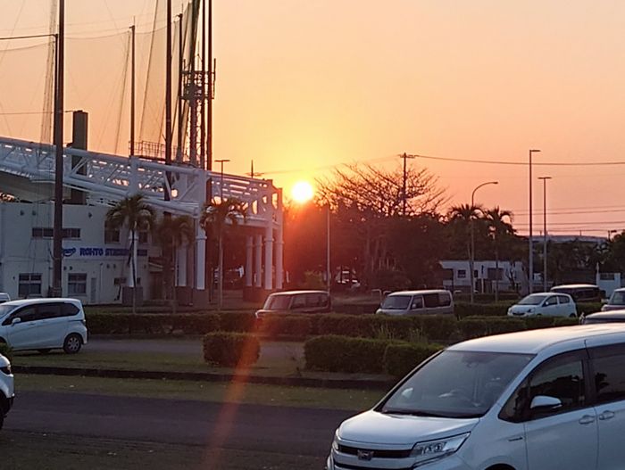 一日の終わり、夕日