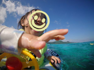 2月なのに夏陽気！笑顔いっぱい、家族で貸切シュノーケリング♪