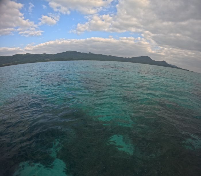 曇りなれど穏やかな海