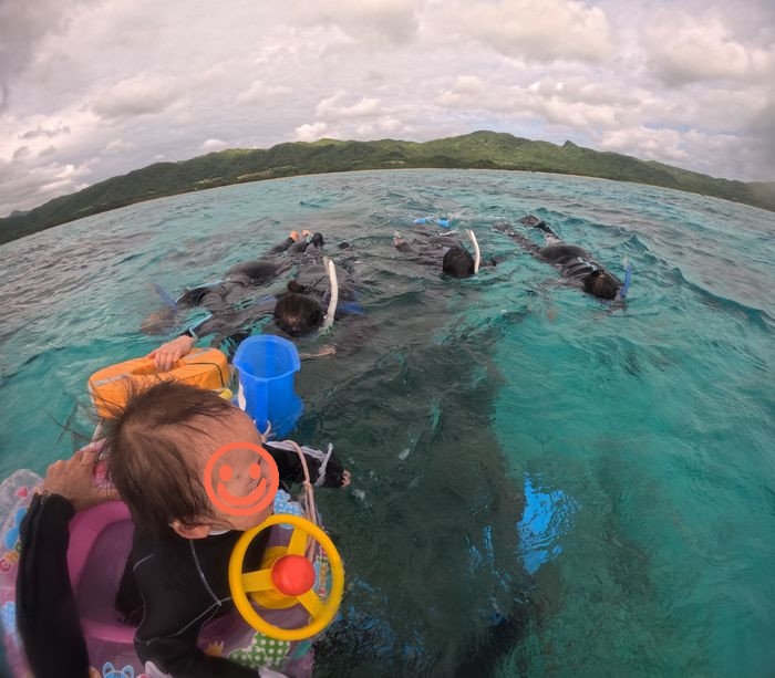 さぁ全員で海へ