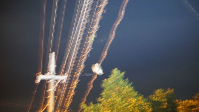 夜はピントが合わない！