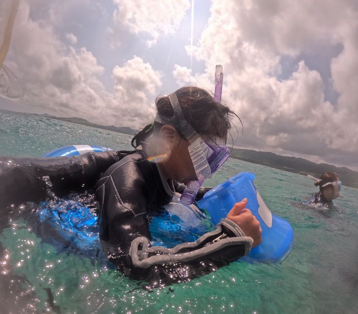 作戦変更、浮き輪と箱メガネ