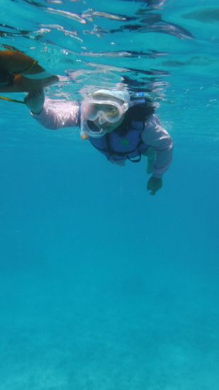 ルミちゃん、余裕の泳ぎです。