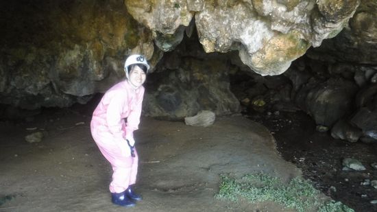 洞窟探検も楽しんできましたっ！