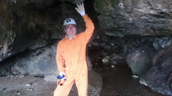 そして、洞窟探検です