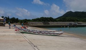 シュノーケリングツアーはお休みハーリー(海神祭)です。