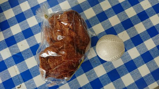 なんと大きなサーターアンダギー！