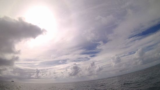 時々晴れ間の台風後の天気です