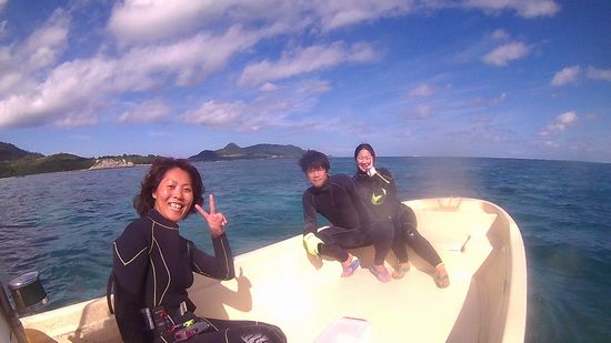 リピーターM島さんご夫婦とH生さんです。