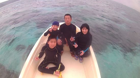 O野さんご家族は皆さん初めてのシュノーケルです