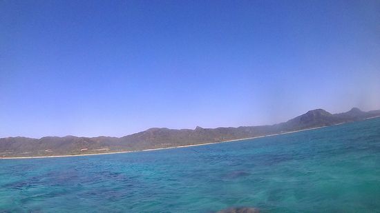 教科書通りの青い空です