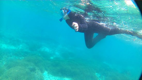 マサヤ君も余裕の泳ぎです