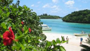 石垣島NO1の観光スポット、日本百景、川平湾です。白い砂浜もきれいです！